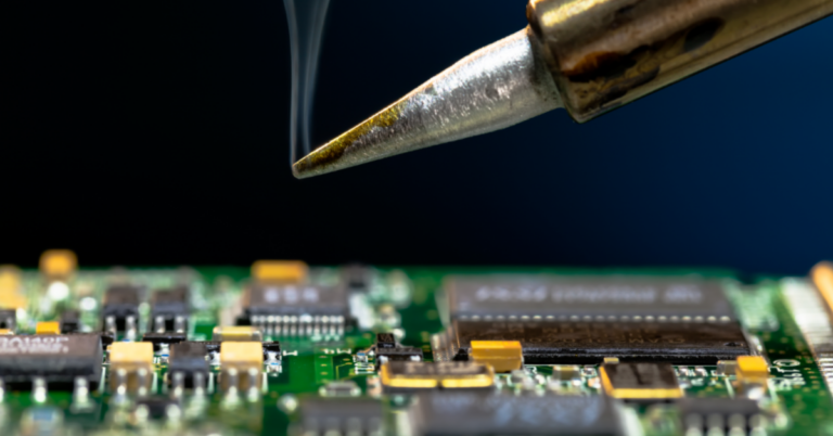 Tipos de soldaduras y flux para lograr productos electrónicos confiables